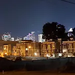 Suite 4, Sleep 5, Walk To Attractions In Uptown